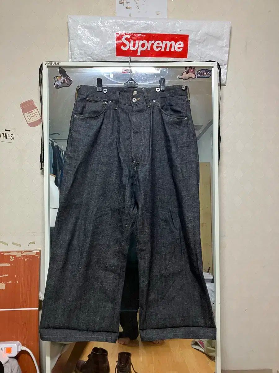 【雷市場（ポンジャン）商品韓国直送】 タイガ たかはし LOT 704 デニム パンツ 36 サイズ