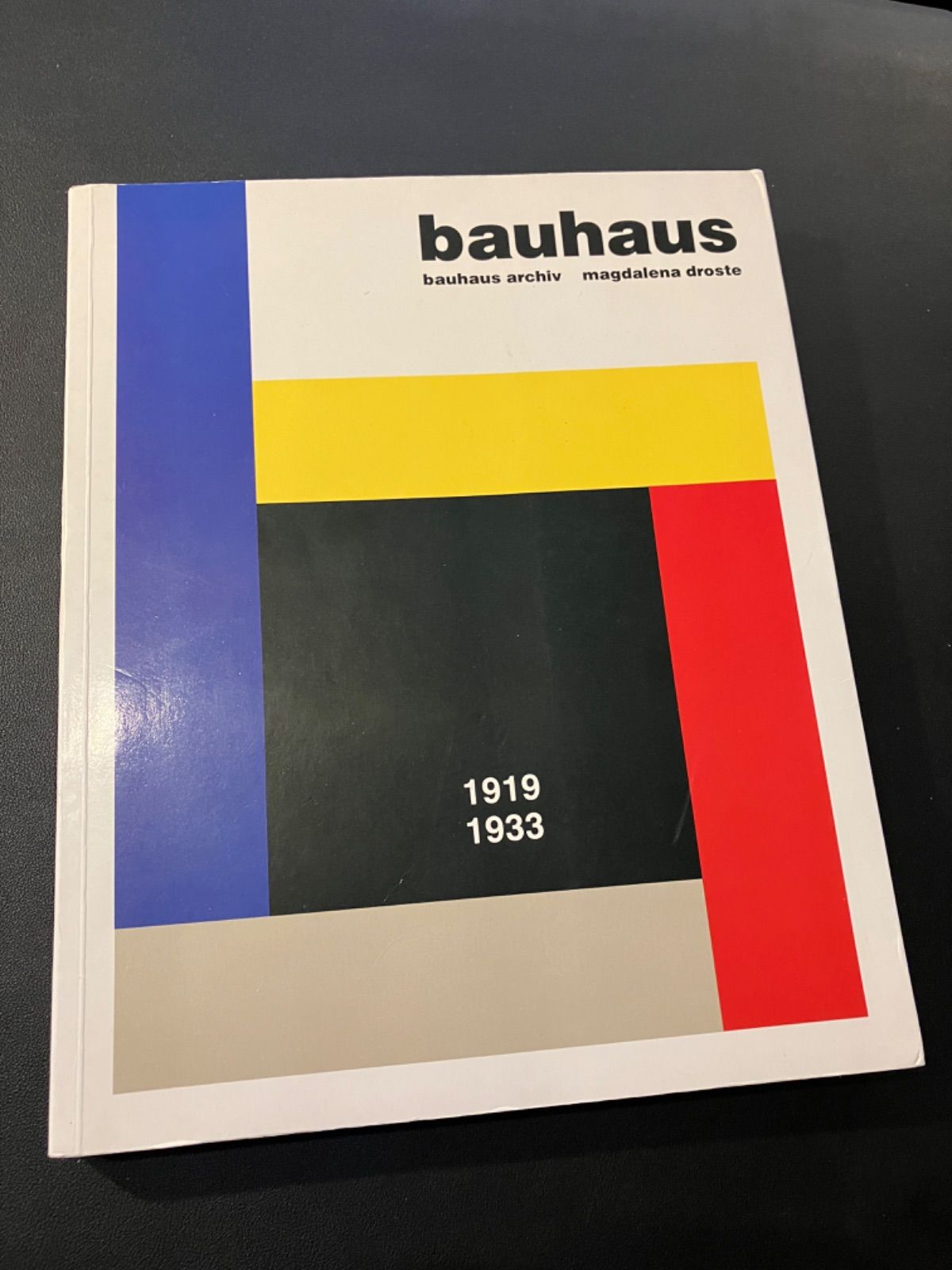 バウハウス bauhaus 1919 - 1933 - メルカリ