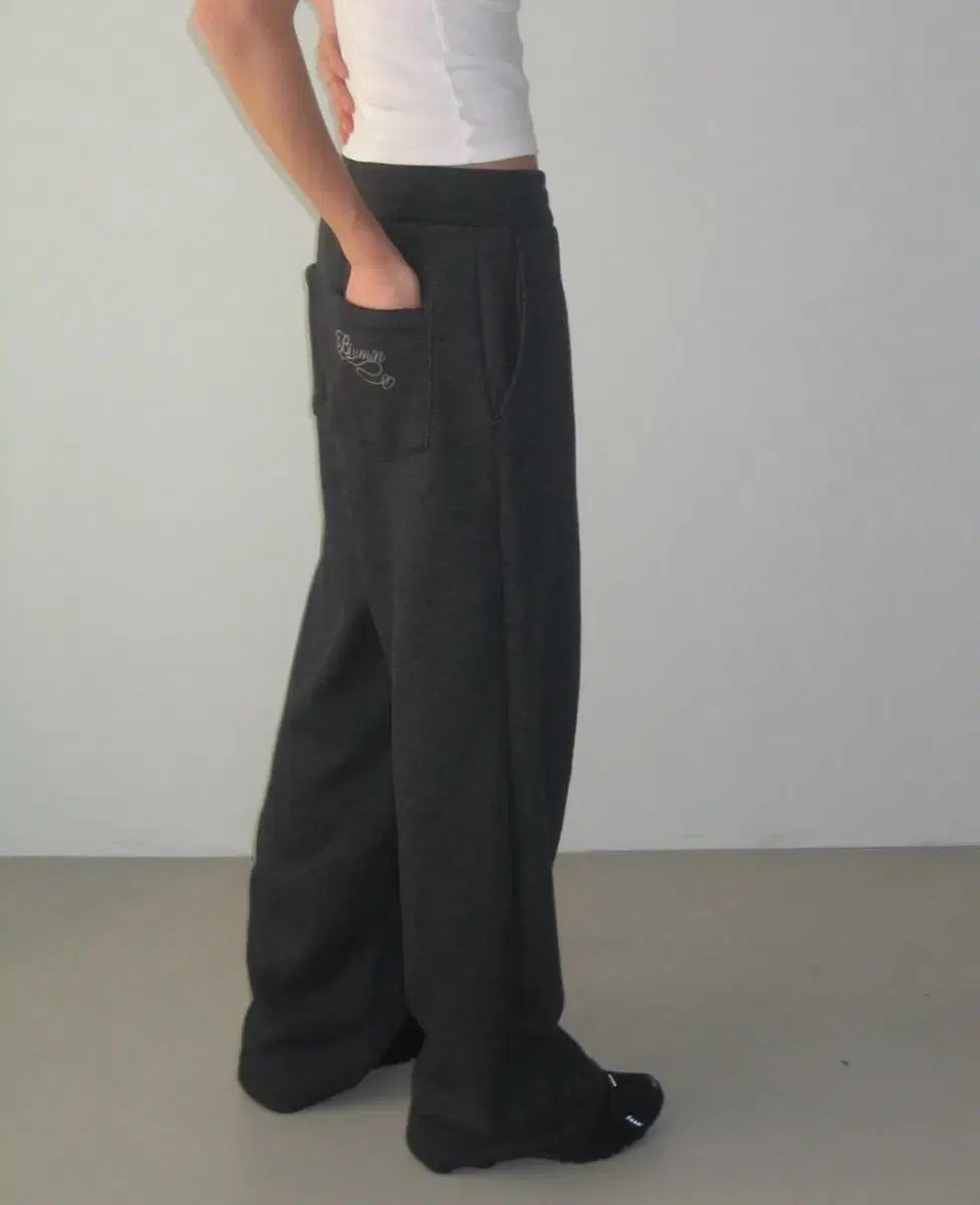 エクストララージ★100着限定 ビッグパイルロゴ ゴリラ スタジャン 紺 M エクストララージ☆100着限定 ビッグパイルロゴ ゴリラ スタジャン 紺