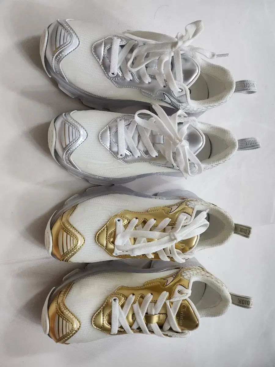 DIOR ディオール バイブ スニーカーズ シルバーを売る
