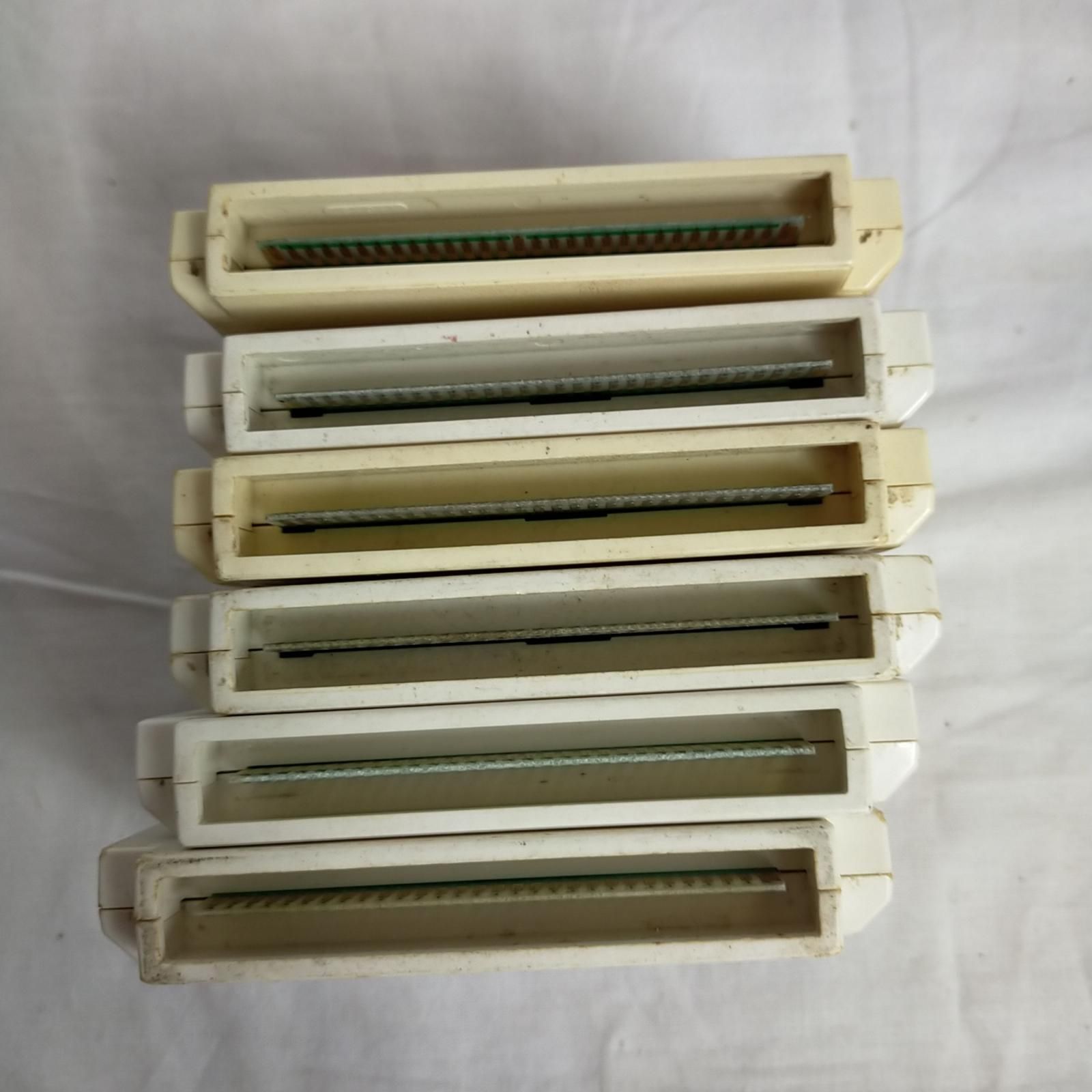 白いファミコン裸カセット6本セットの通販 by ヤマダ平方根's