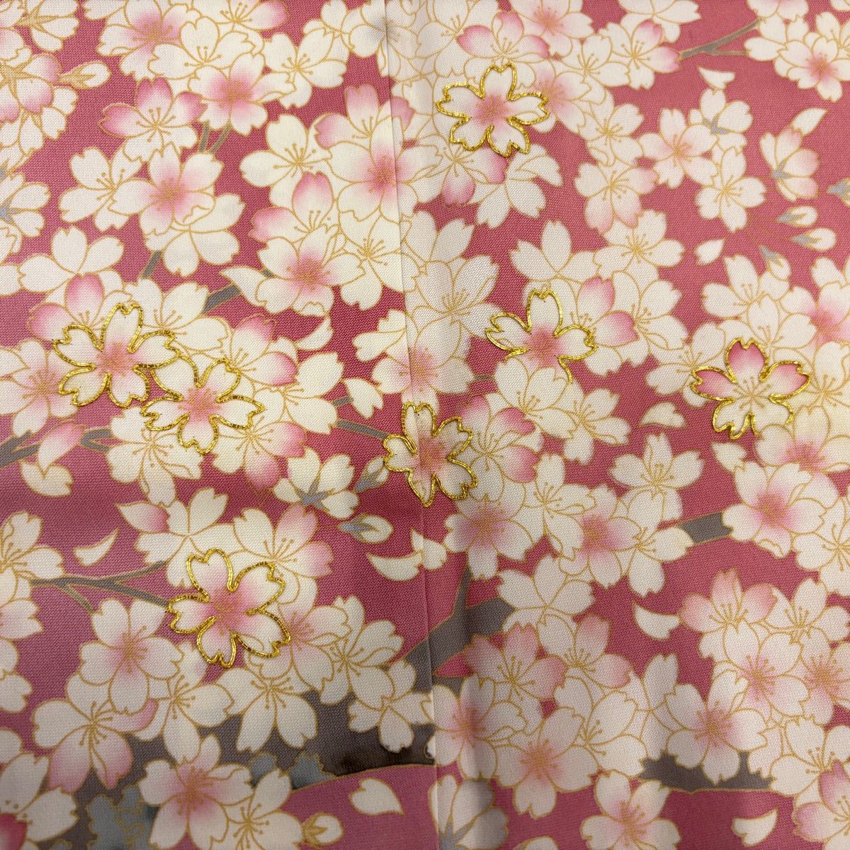 美品 桜 着物 正絹“春空に花びらを遊ばせて晴れを歌う桜”長襦袢 4929 高級正絹産着女の子 お宮参り 正絹 1594 ﾋﾟﾝｸﾗﾒ 絞り桜 鞠刺繍