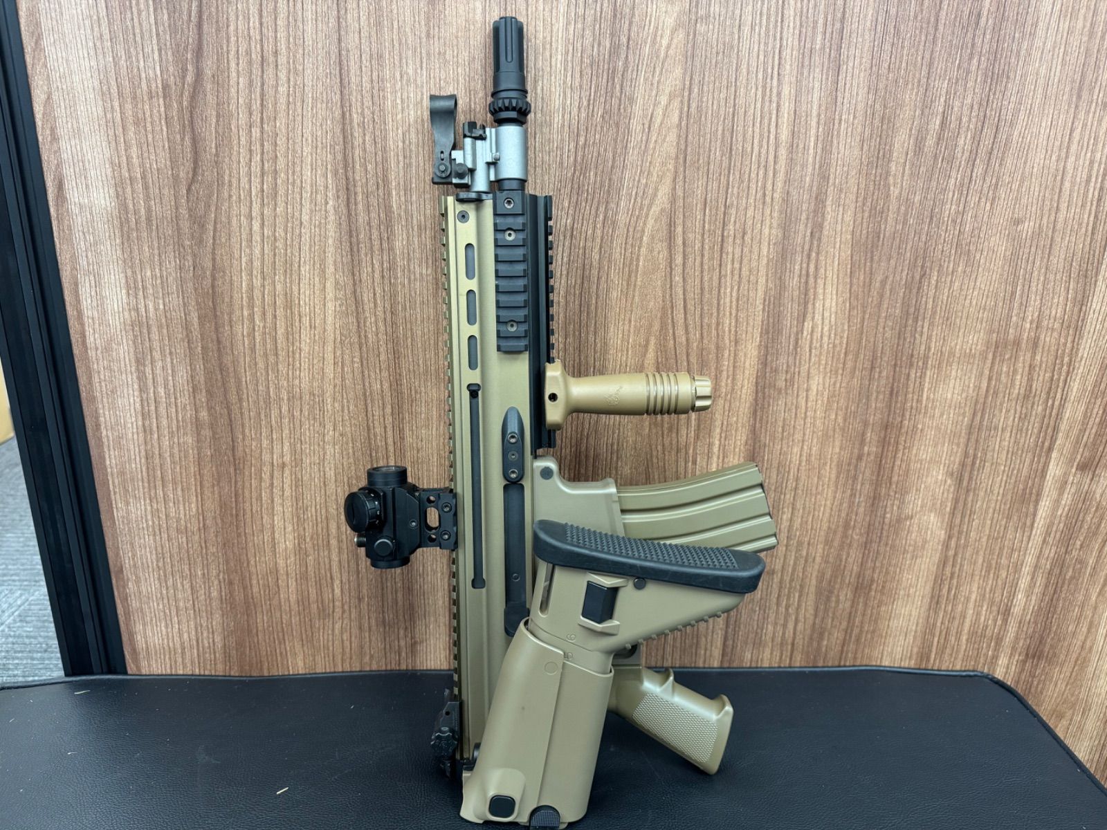 SALE】【東京マルイ】次世代電動ガン SCARーL CQC タンカラー