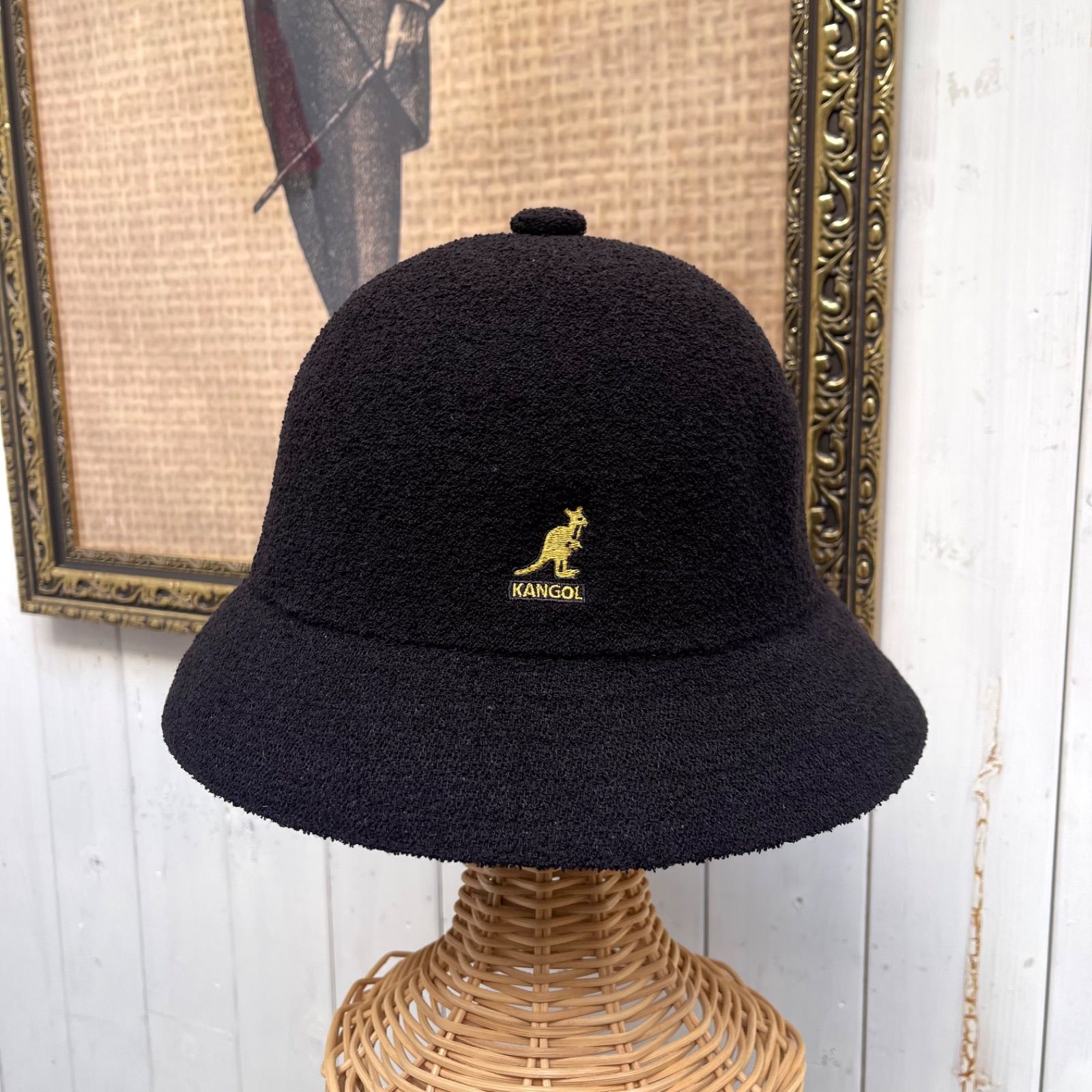 KANGOL ベル型ハット ゴールドロゴ Black/gold Mサイズ-