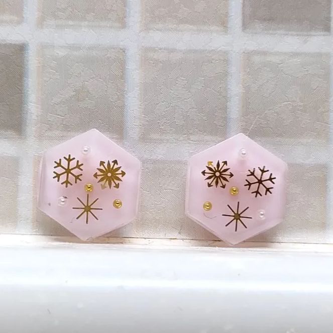 No.78】レジンアクセサリー 六角形ピアス 六角形イヤリング 