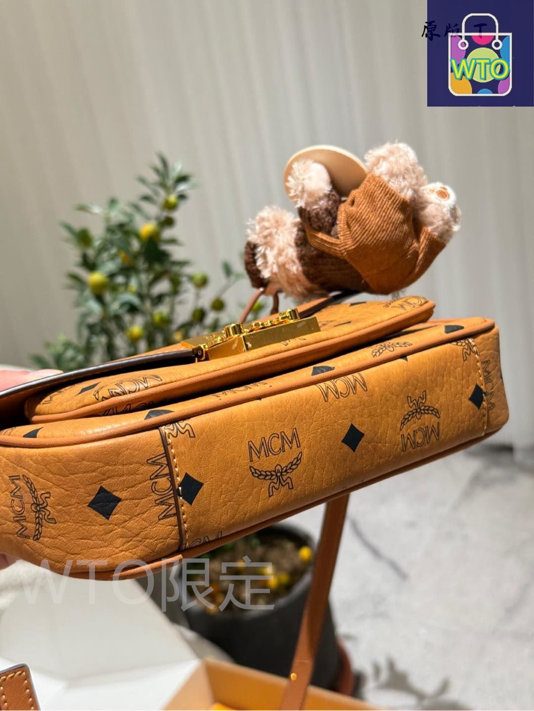 ＭＣＭメッセンジャーバック メンズ メッセンジャーバッグ｜MCM(エムシーエム）