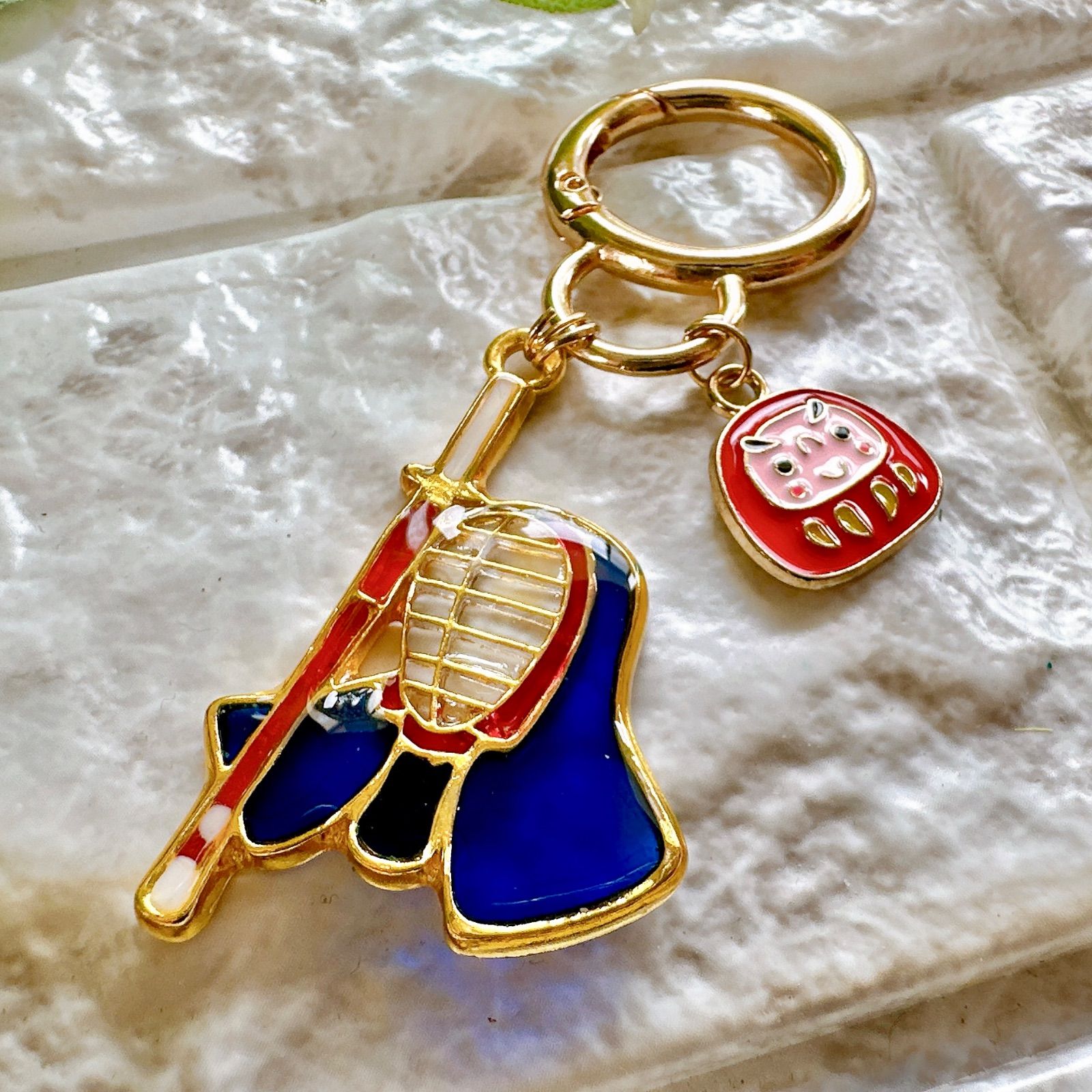 剣道 キーホルダー 達磨 レジン ハンドメイド - メルカリ