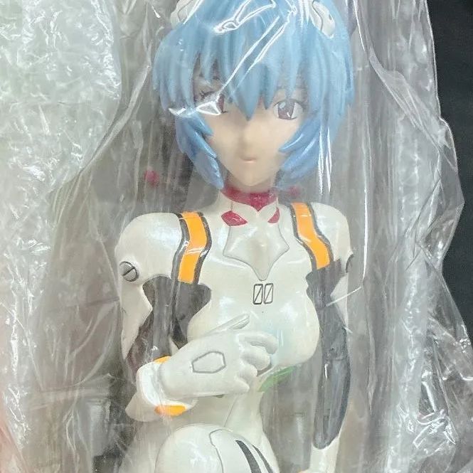 綾波レイ パチンコ筐体 フィギュア エヴァンゲリオン 綾波レイ パチンコ筐体フィギュア - メルカリ