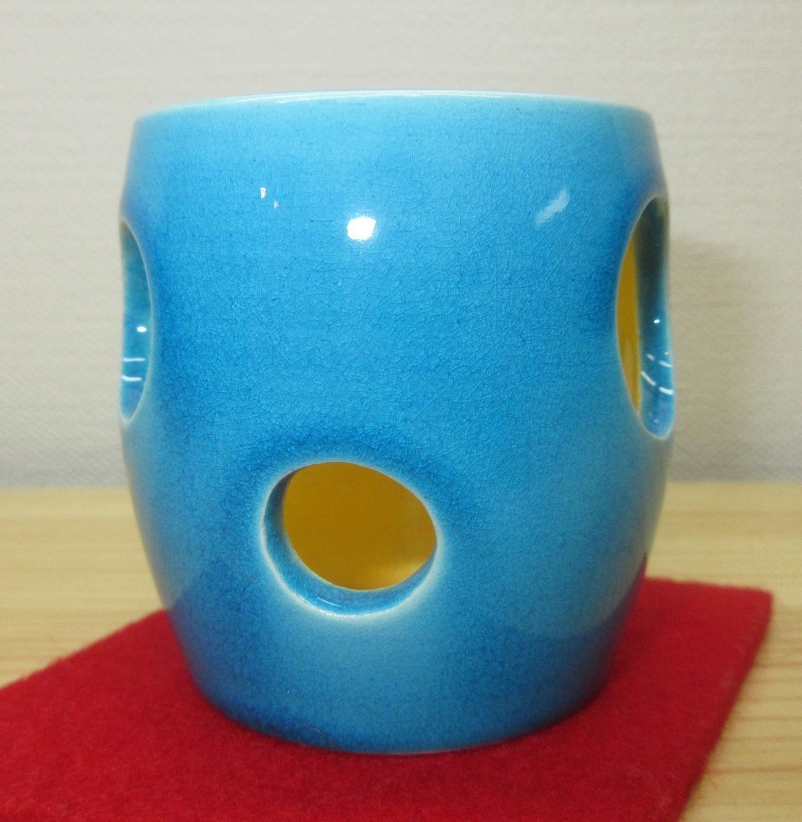 浅黄交趾 水玉透し