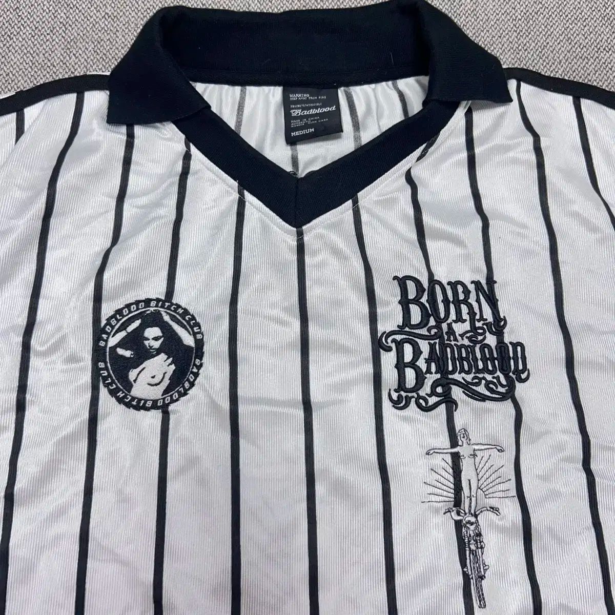 BADBLOOD バッドブラッド ビーチ クラブ Vネック サッカー ジャージ M