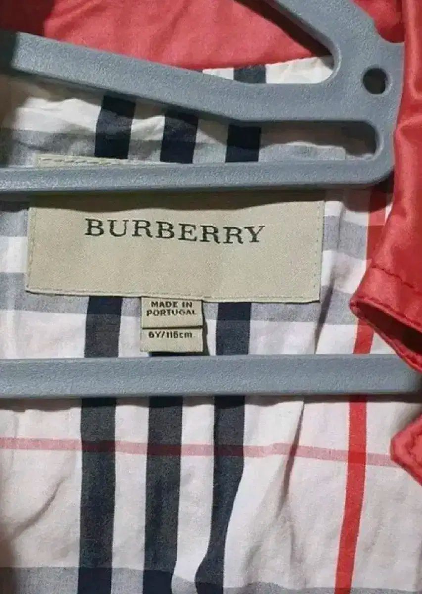 トゥイーン バーバリージャケット 6 使用感は自然ですが 着用感はありますが きれいな方です