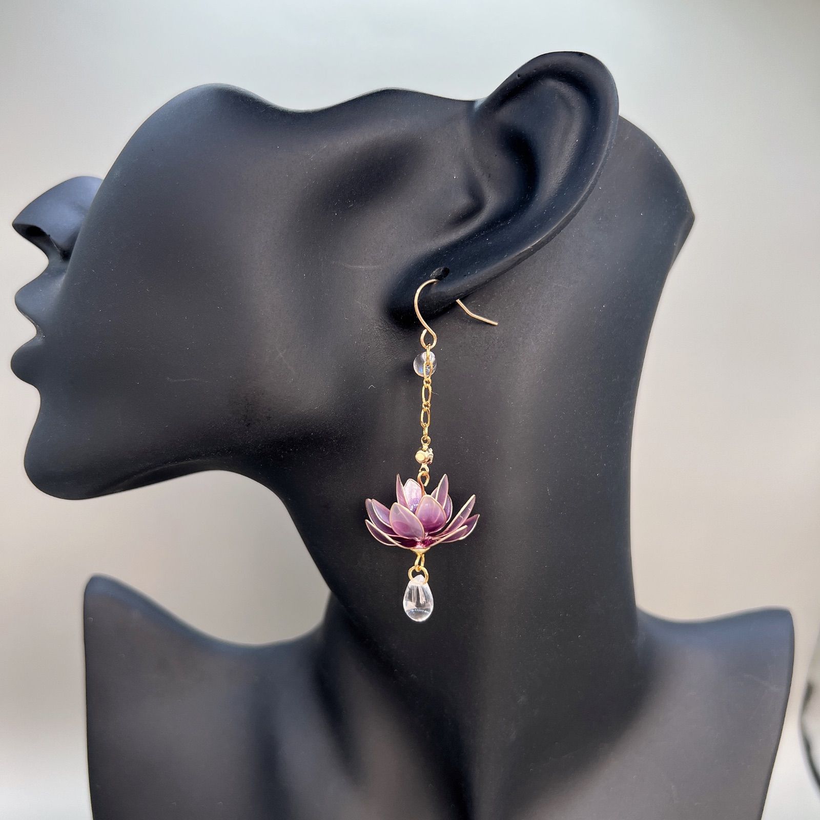 一輪花 -蓮- 瑠璃色 ピアス/イヤリング ディップアート