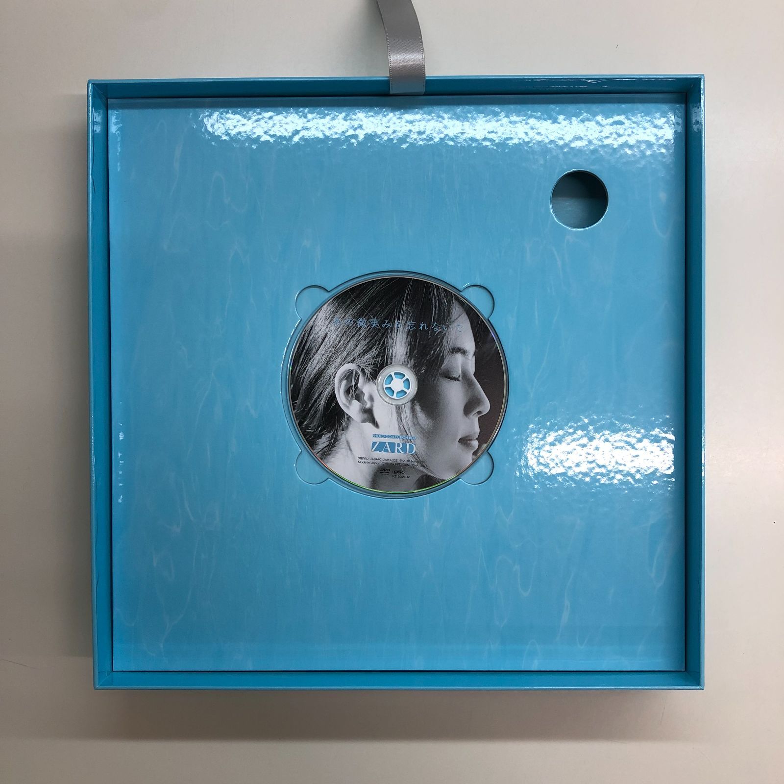 N]ZARD PHOTO COLLECTION BOX あの微笑みを忘れないで - メルカリ