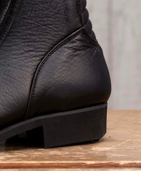 BOOTS 4012