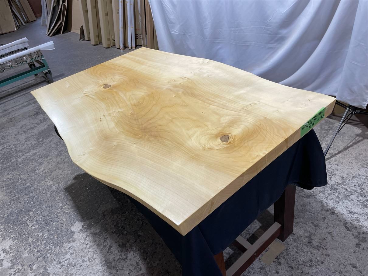 イチョウの一本木のテーブル イチョウ3656 銀杏 一枚板無垢 乾燥材 1480x760-900-810x50mm