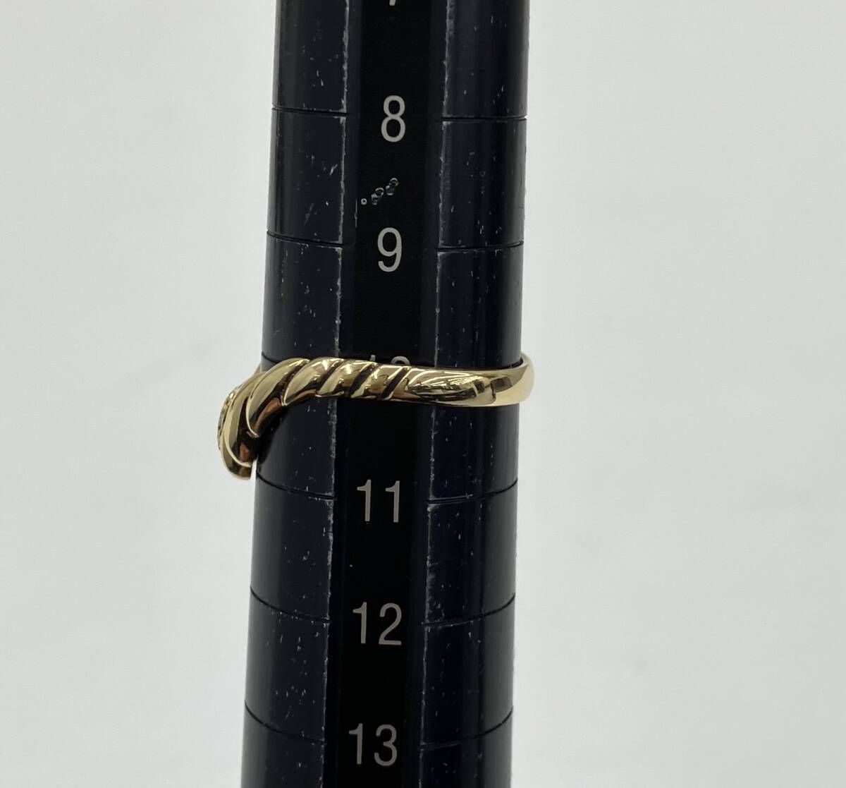 K18 10号 2.3g リング 指輪 V字型 ゴールド 金 マキマキ