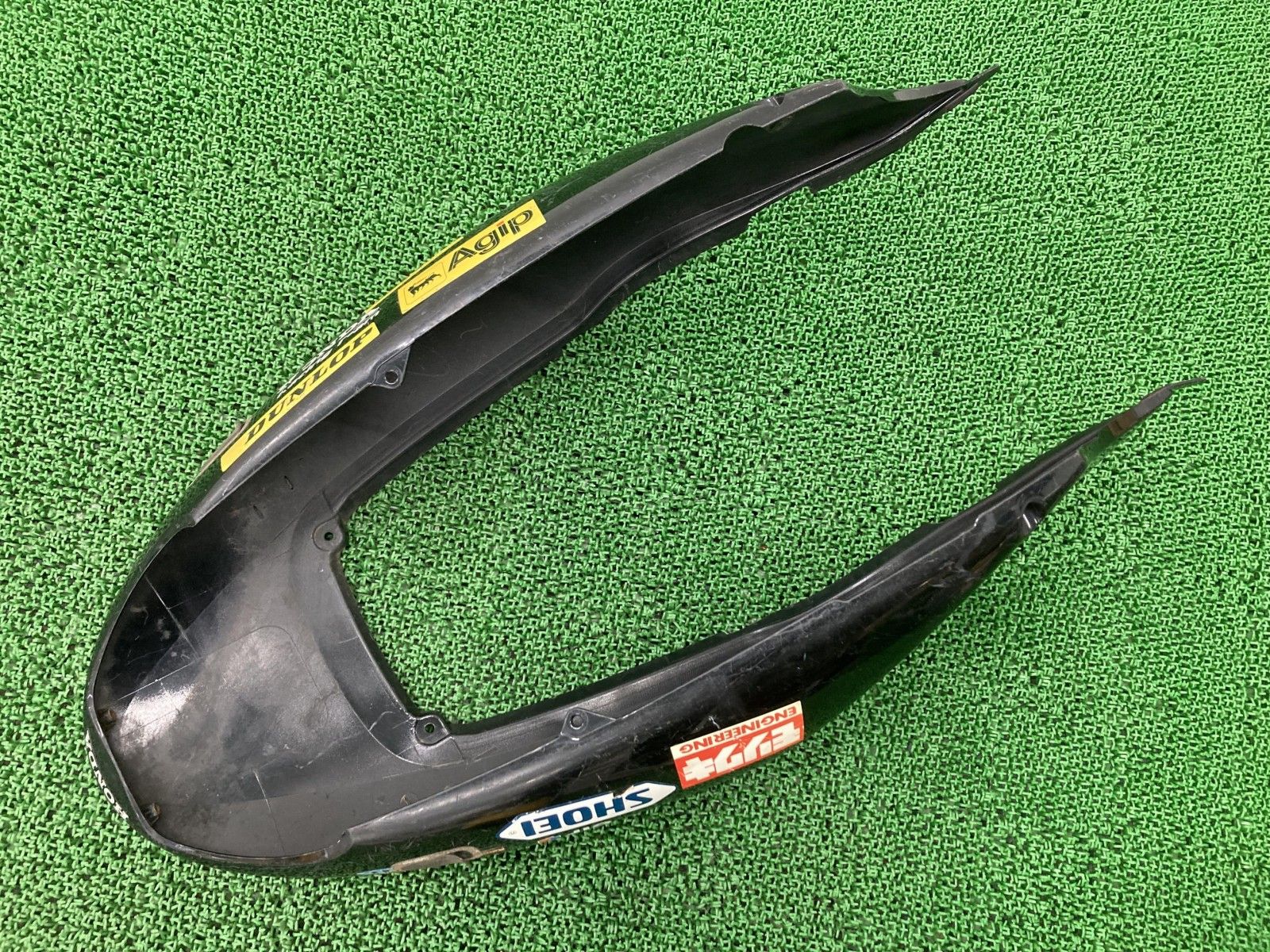 CBR600F4 テールカウル 黒 ホンダ 純正 バイク 部品 PC35 シートカウル 修復素材に 品薄 希少品 車検 Genuine 【中古】 47 CBR600F4 テールカウル 黒 ホンダ 純正 バイク 部品 PC35 シートカウル