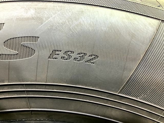 メンテナンス済み YOKOHAMA サマー ヨコハマ ブルーアースES32 215 65R16 4本 6ミリ