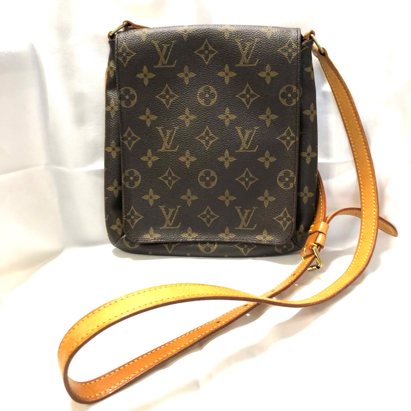 ポンパドー ビター ルイヴィトン LV モノグラム ミュゼット サルサ