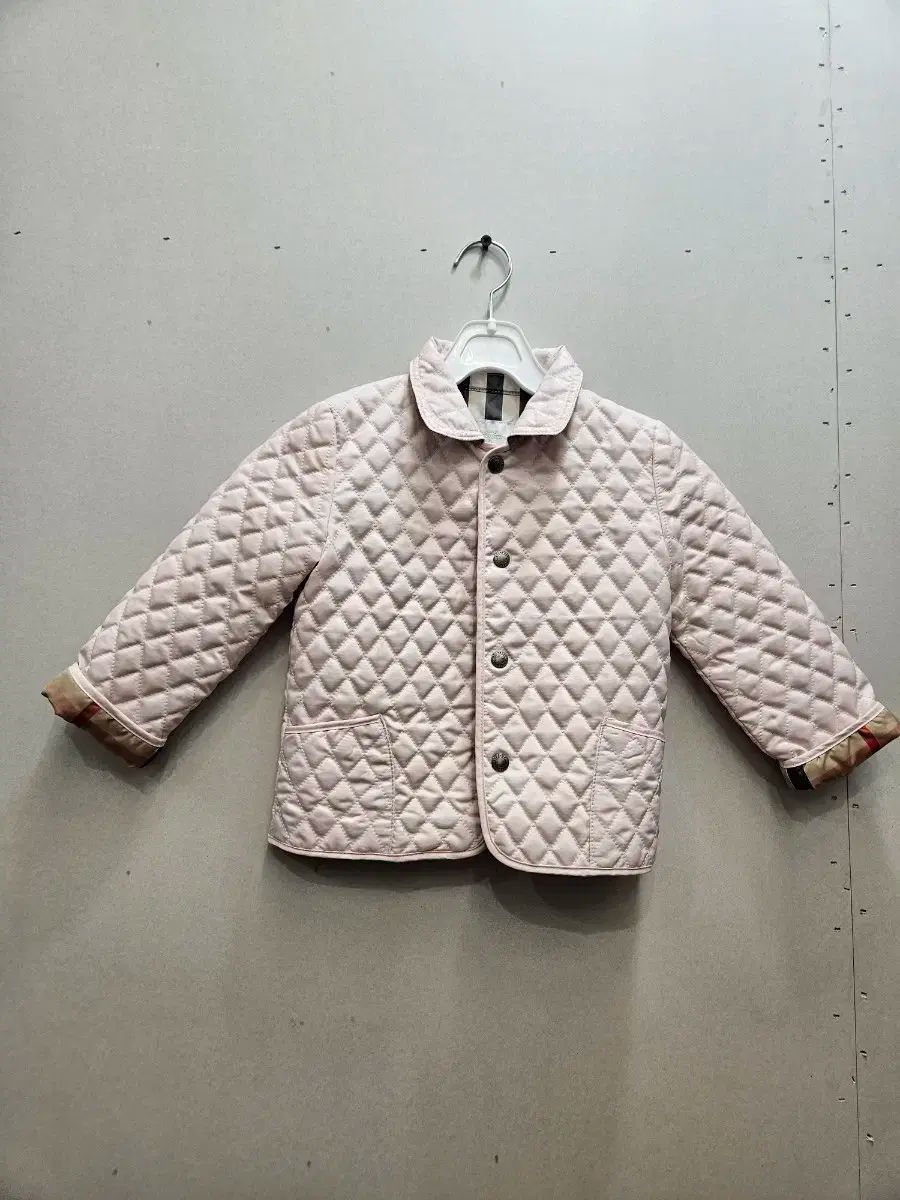 BURBERRY 中綿キルティングアウター 2Y/92cm 美品 バーバリー チルドレン キルティングコート 2Y 92cm - メルカリ