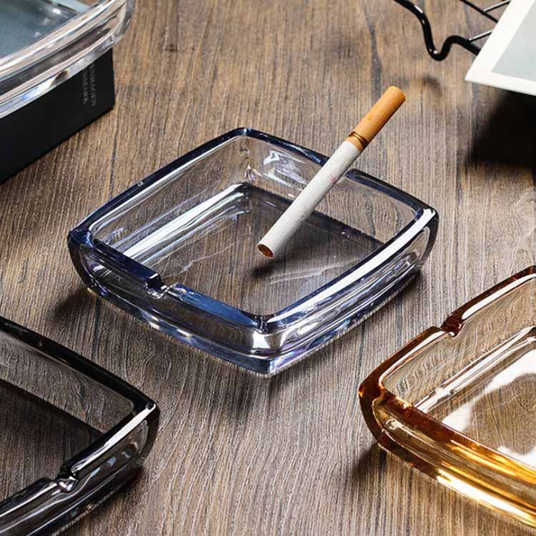 卓上 灰皿 おしゃれ ガラス製 高級 透明 円型 方型 スクエア 灰皿