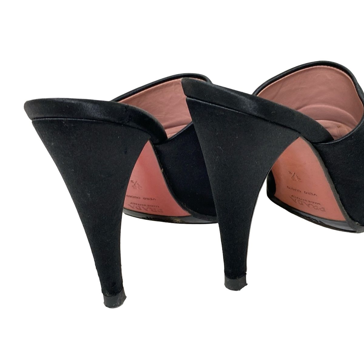 プラダ ミュール