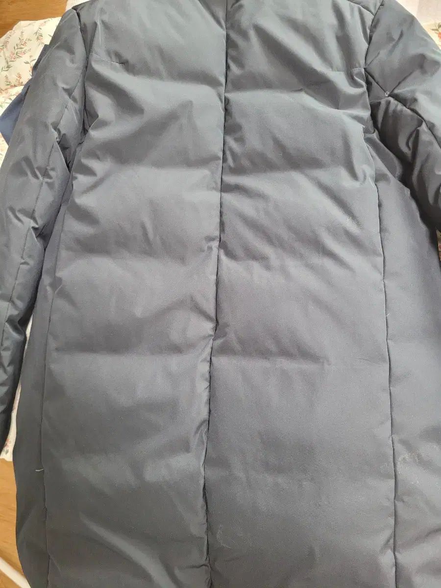 ユンホムニダダウンジャケット