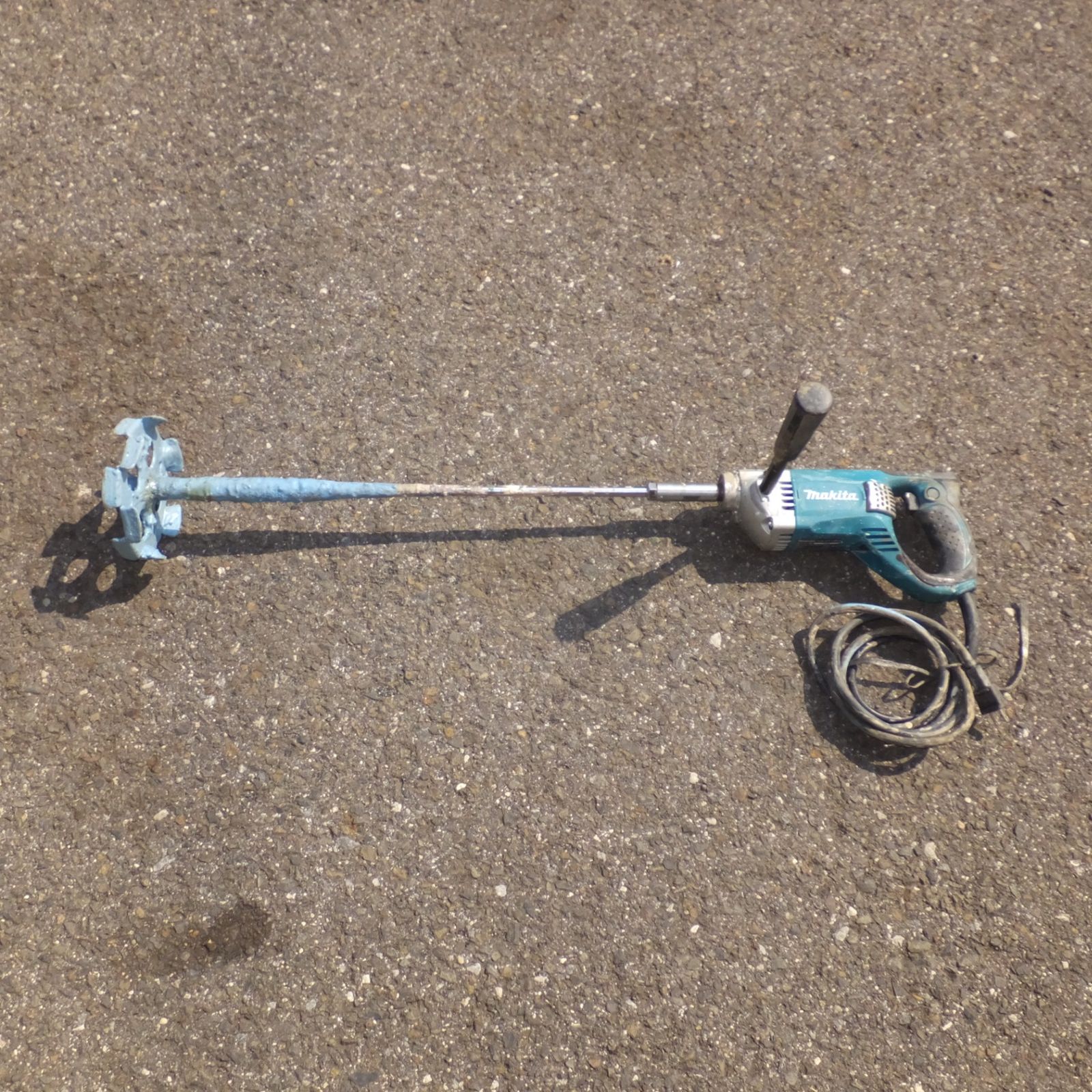 マキタ makita カクハン機 UT1305 100V 9A 50-60Hz 850W