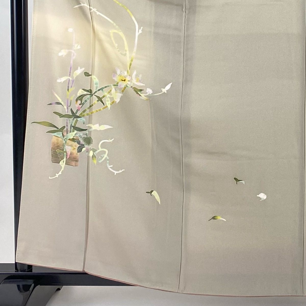 付下げ 身丈160cm 裄丈61.5cm S 袷 百貫石峰 落款 草花 灰茶 正絹 美品  