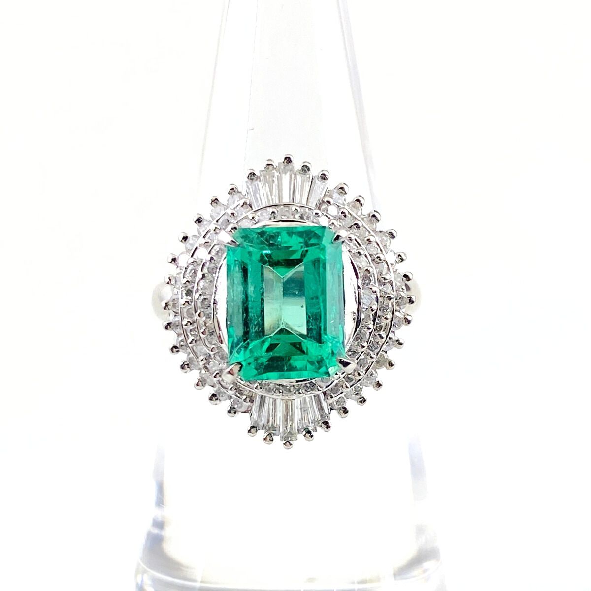 エメラルド デザインリング プラチナ メレダイヤ 指輪 リング 11号 Pt900 エメラルド ダイヤモンド レディース