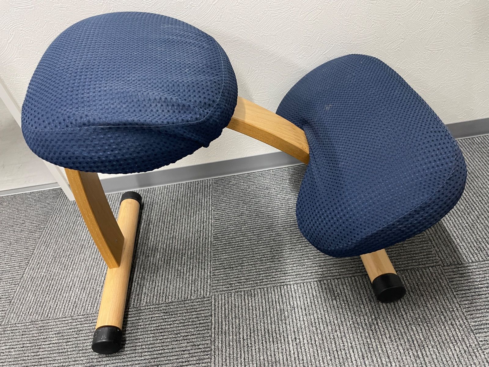 バランスイージー バランスチェア 姿勢矯正 balans Easy 青カバー付き