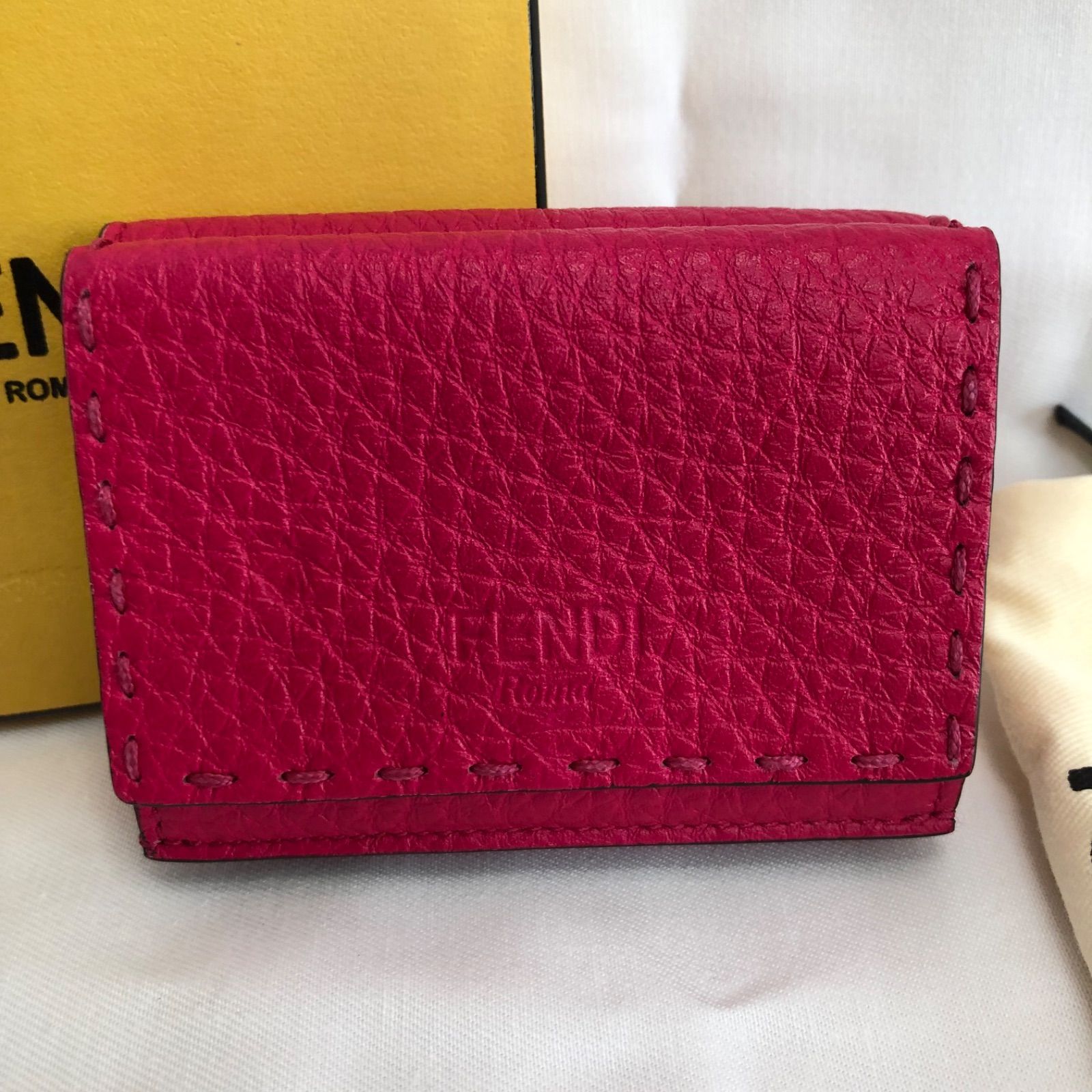 FENDI セレリア 三つ折り財布 小銭入れつき FENDI (フェンディ