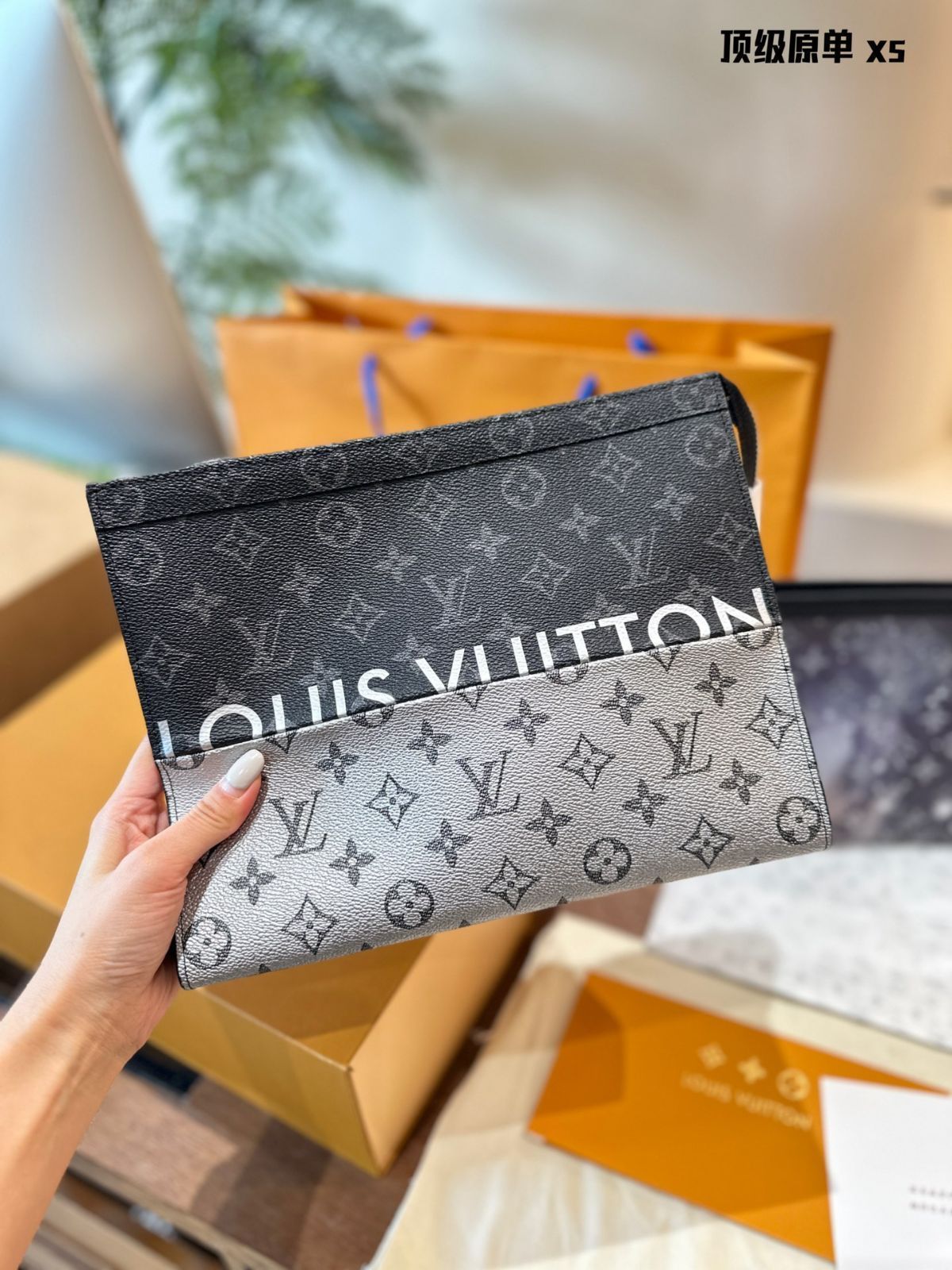 【ルイヴィトン】トイレポーチ LV×TM 今日特価】LV Toiletry Pouch 22 ルイ・ヴィトン トイレトリー