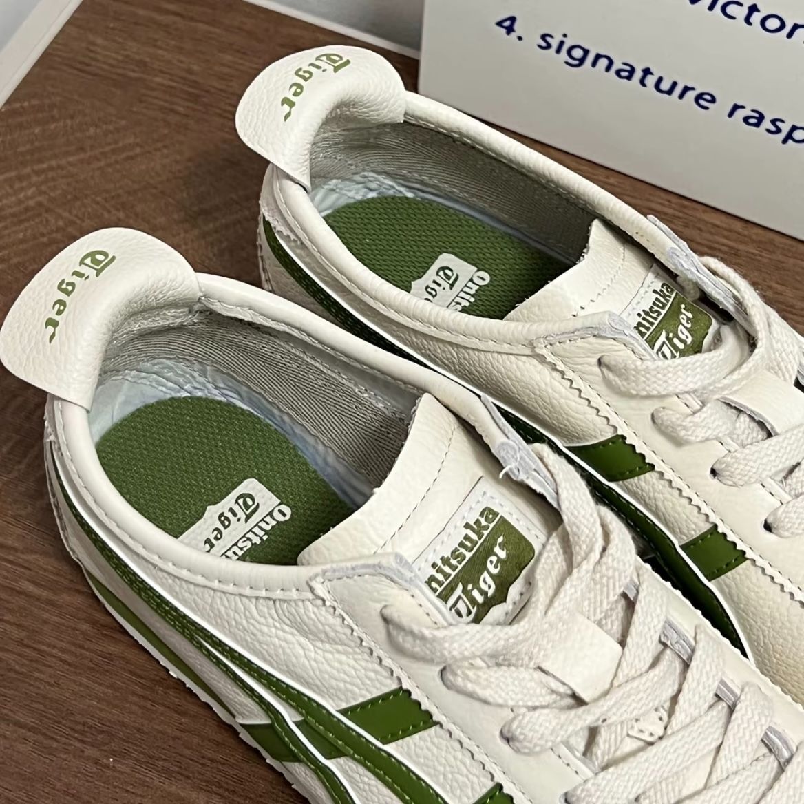 新品未使用 Onitsuka Tiger（オニツカタイガー） MEXICO 66