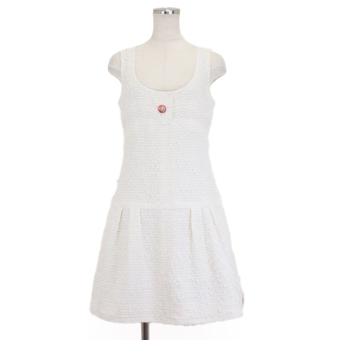 新品同様】シャネル P56051 ライオンボタン ツイード ノースリーブ  