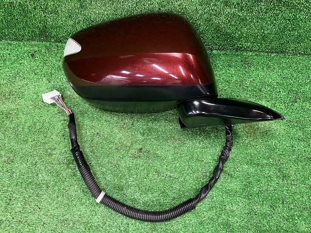 フィット GE7 右サイドミラー ドアミラー G 10THアニバーサリー2 4WD M36 76208-TF0-J31 R543P