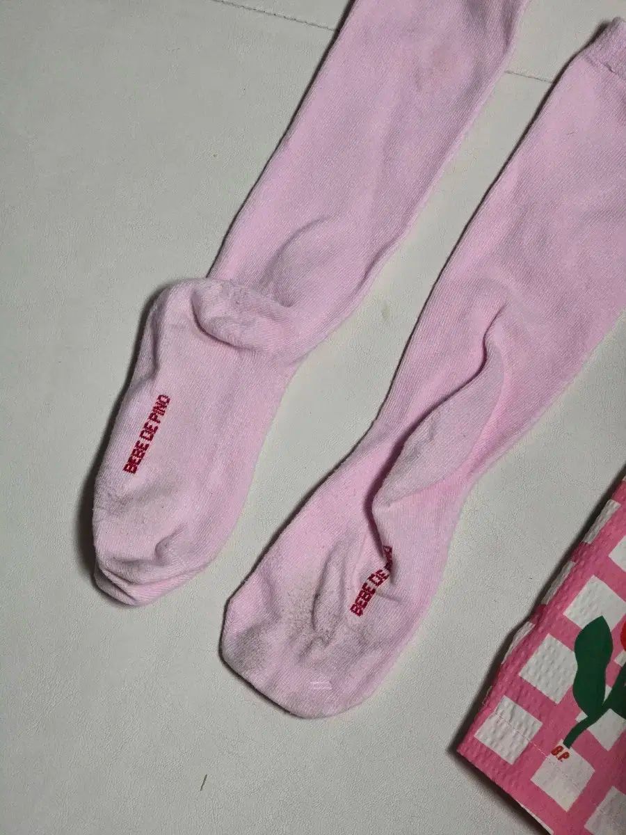 ウィンドブレーカー＋パンツ＋ニーソックス サイズ