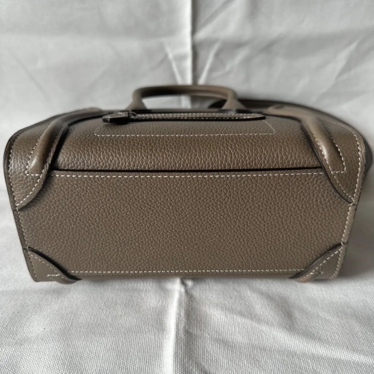 正規品☆新品本物】CELINE ラゲージナノ ドラムドカーフスキン スリ 