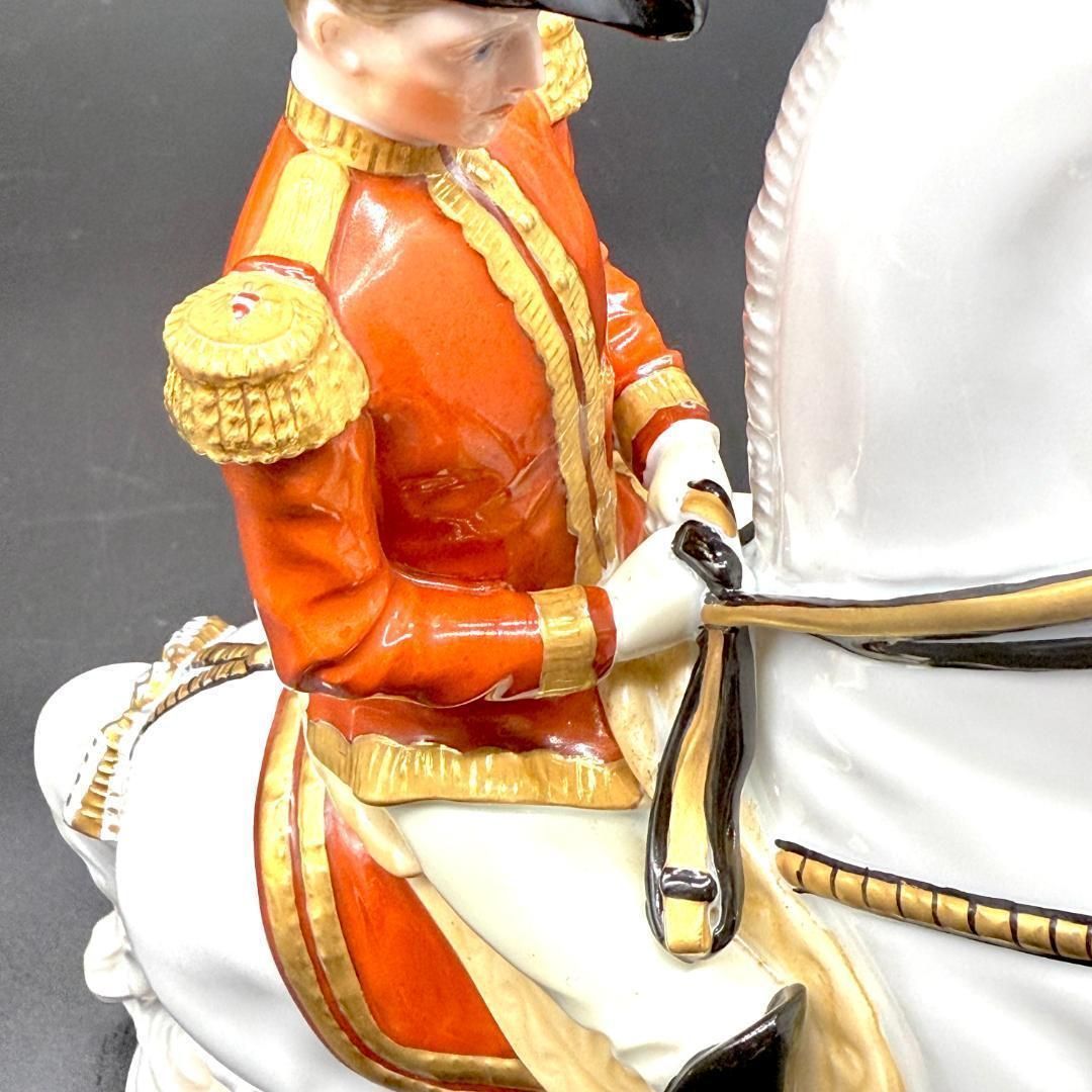 アウガルテン フィギュリン スペイン乗馬学校 馬 クールベット 陶器置物 アウガルテン フィギュリン スペイン乗馬学校 馬 クールベット