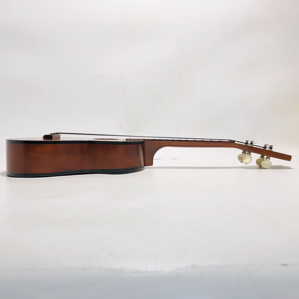 ソプラノウクレレ ハワイアンコア合板使用