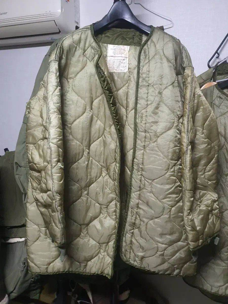 フィッシュテールパーカー