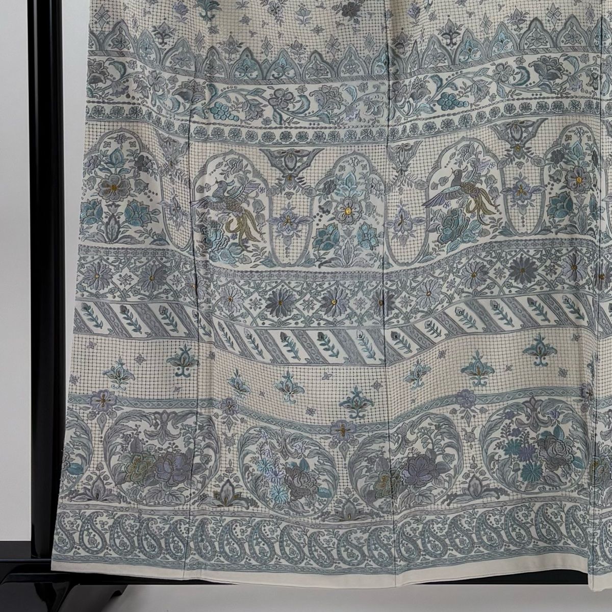 訪問着 身丈160cm 裄丈65cm M 袷 花食い鳥 草花 刺繍 金糸 クリーム 正絹 名品 一つ紋