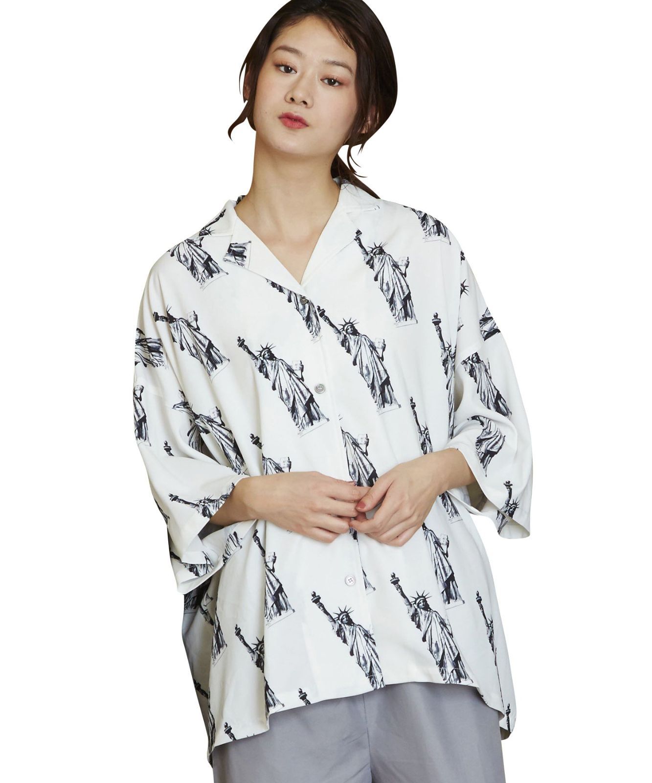 新谷漆峯 作「四季草花蒔絵 棗」 花 蒔絵 デザイン