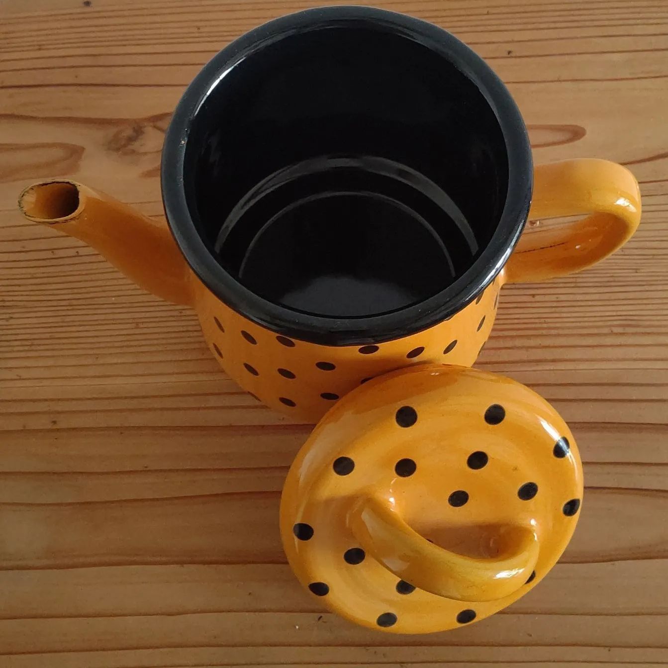 トルコ製 ホーローのポット＆ボウル トルコ製 ホーローのポット＆ボウル