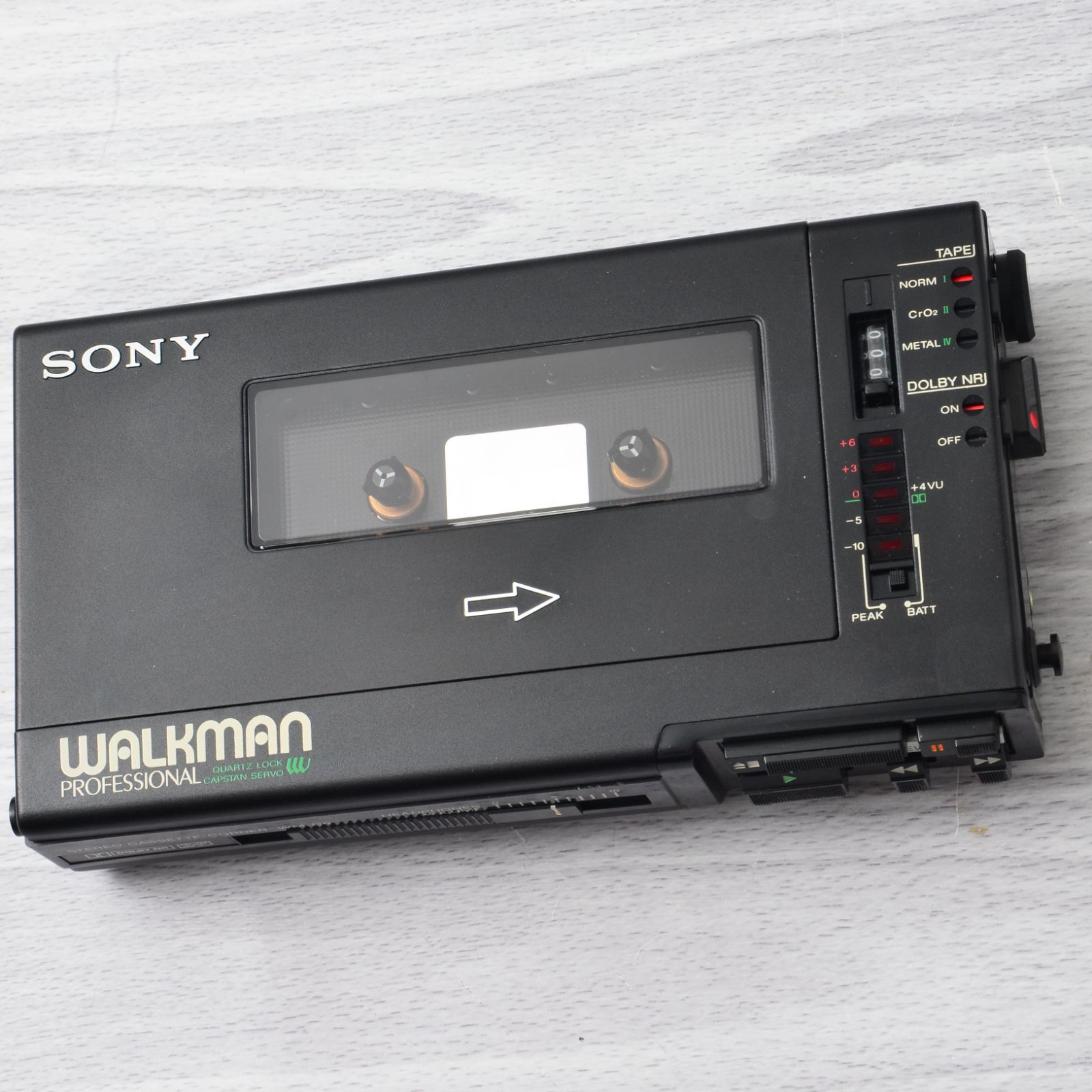 SONY WALKMAN WM-D6 カセットウォークマン プロフェッショナル ブラック AC電源 ケース マニュアル付 整備済 TR30