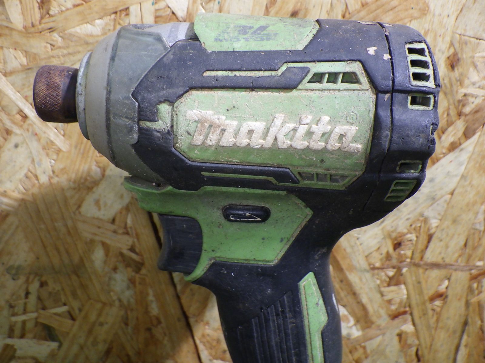 マキタ 18V インパクトドライバー TD170D 動きません 現状お渡し