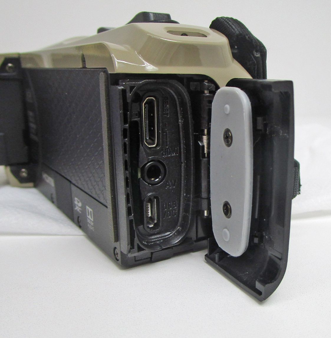 JVC Everio R GZ-RX670-C ビデオカメラ 本体 JVC Everio R GZ-RX670-C ビデオカメラ 本体 ビデオカメラ JVC Everio