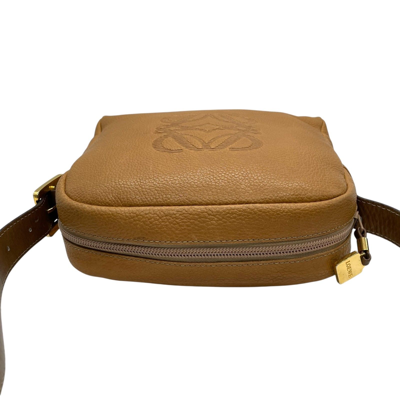 LOEWE ロエベ アナグラム型押し レザー ショルダーバッグ キャメル 