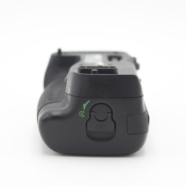 Nikon マルチパワーバッテリーパック