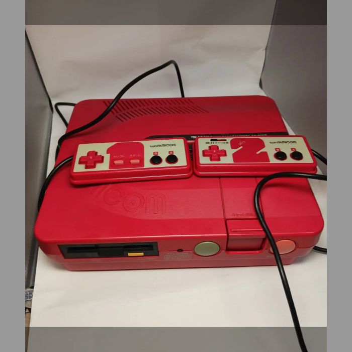 ツインファミコン赤セット Yahoo!オークション -「ツインファミコン 赤」の落札相場・落札価格
